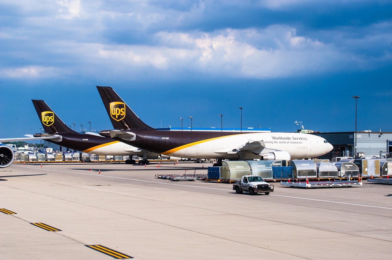 ups空運(yùn)飛機(jī)